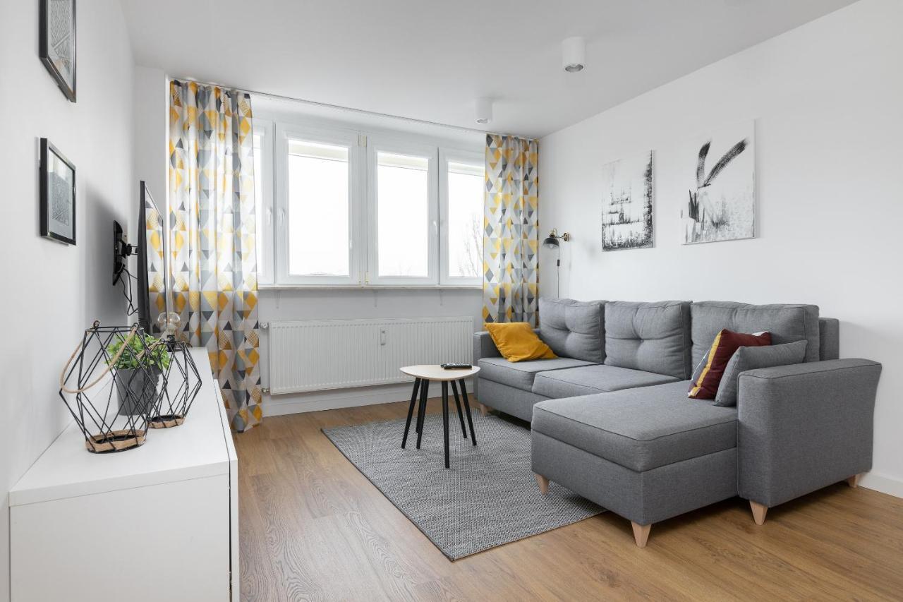 Ochota Homely Apartment Varsó Kültér fotó