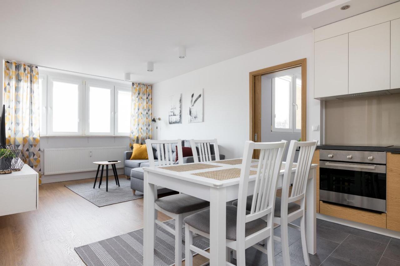 Ochota Homely Apartment Varsó Kültér fotó